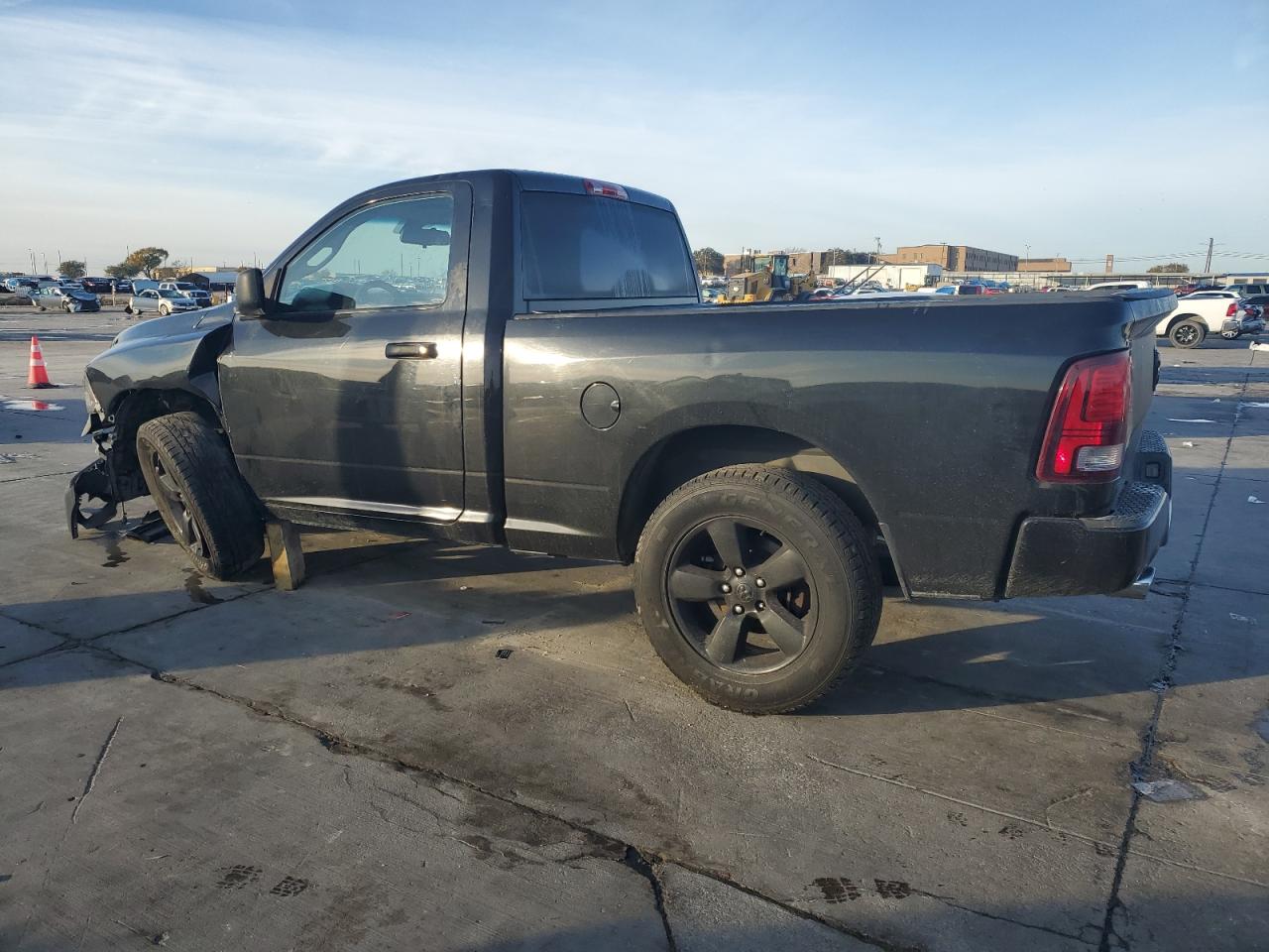 2015 RAM 1500 - Image 2