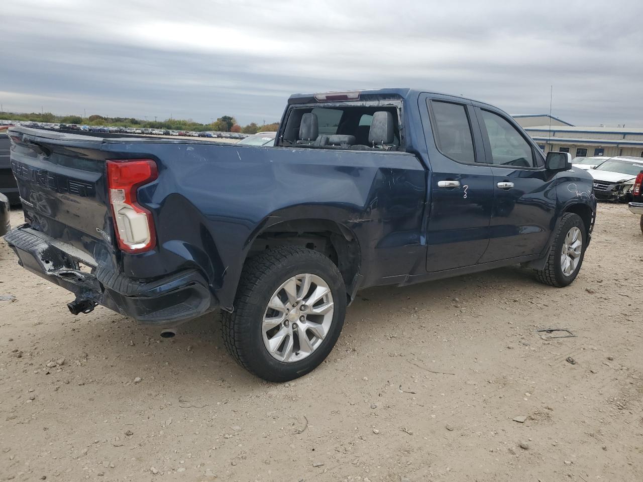2019 Chevrolet Silverado - Image 3