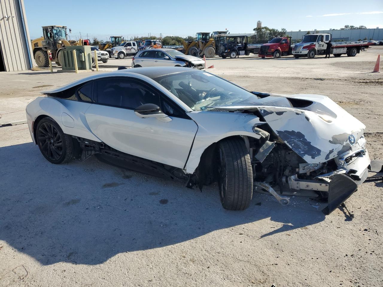 Фото: WBY2Z2C51GV675627