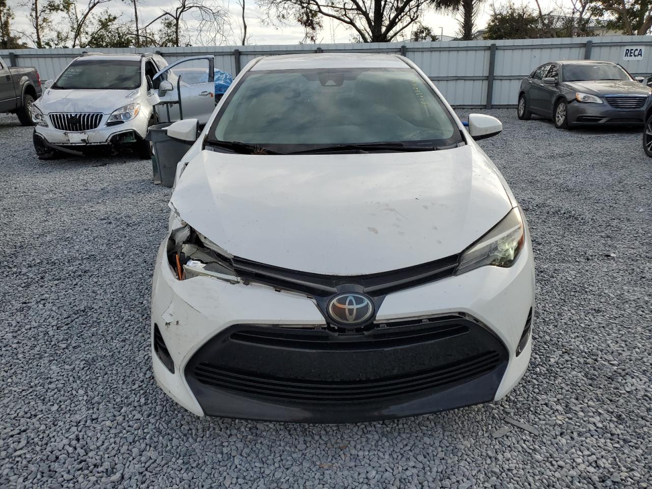 VIN 5YFBPRHE5HP670346 2017 TOYOTA COROLLA no.5