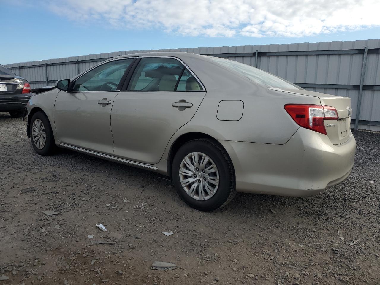 VIN 4T4BF1FK1ER434726 2014 TOYOTA CAMRY no.2