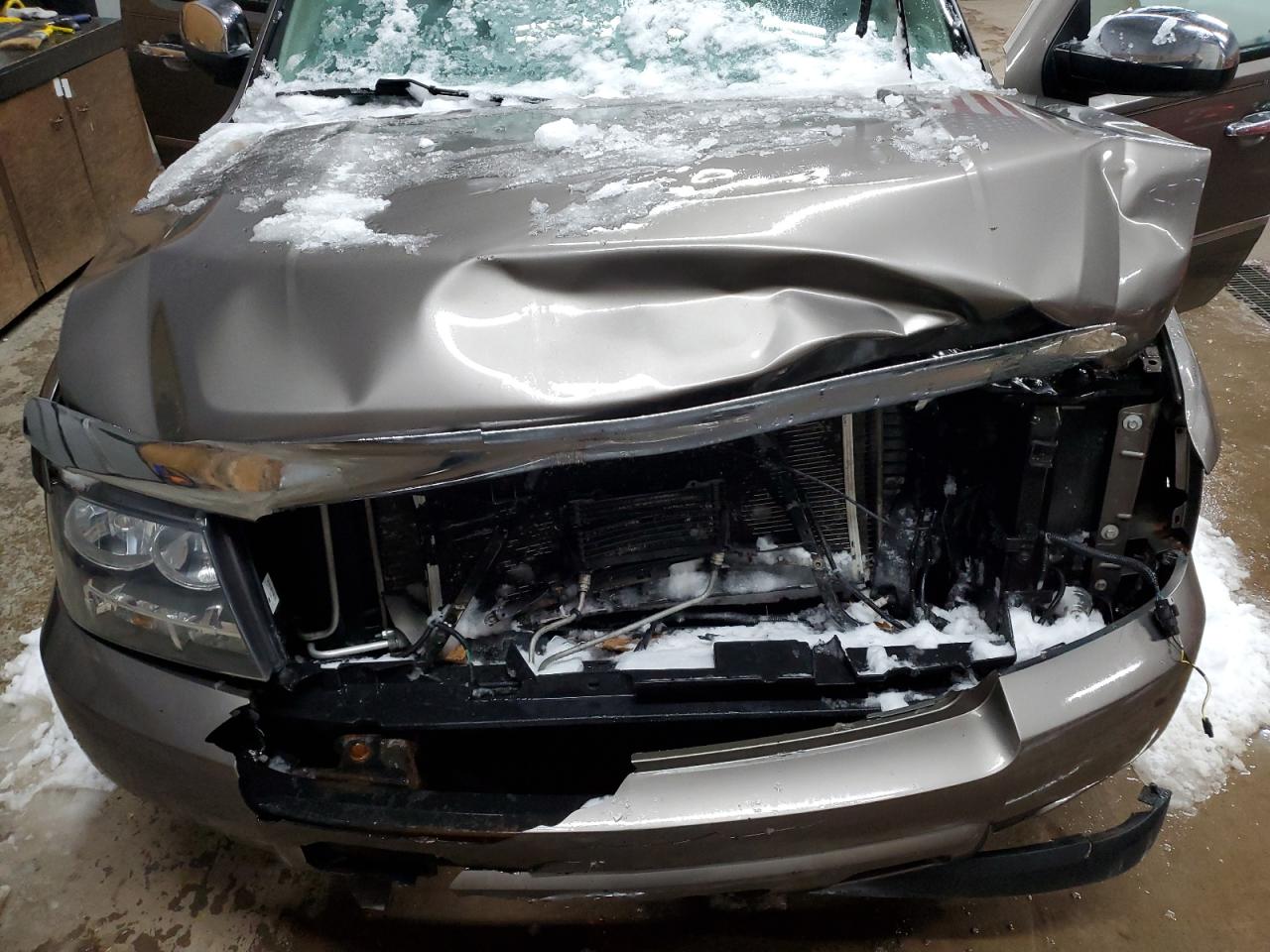 2012 Chevrolet Suburban - Image 12