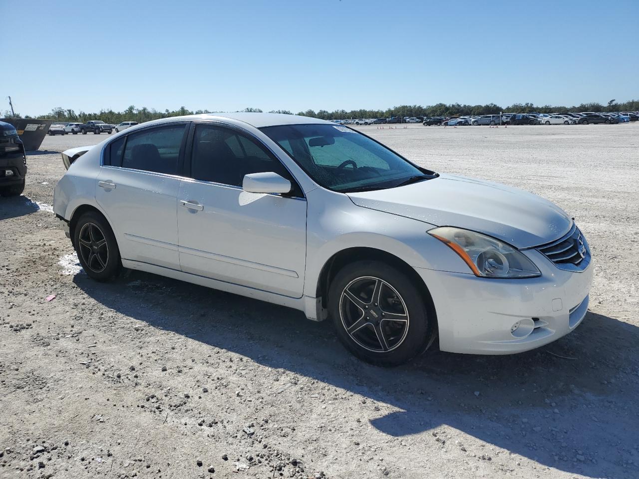 2012 Nissan Altima - Image 4