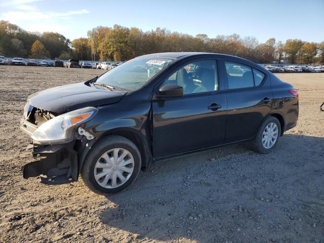 Sedans NISSAN VERSA 2016 Black