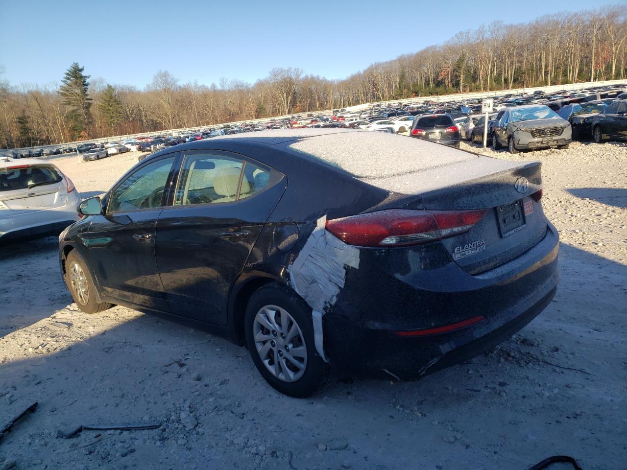 2018 Hyundai Elantra - Image 2