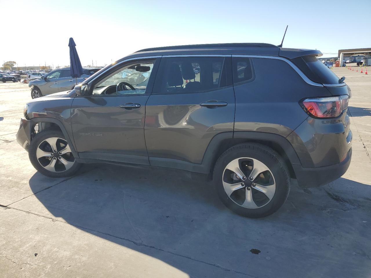 2018 Jeep Compass - Image 2