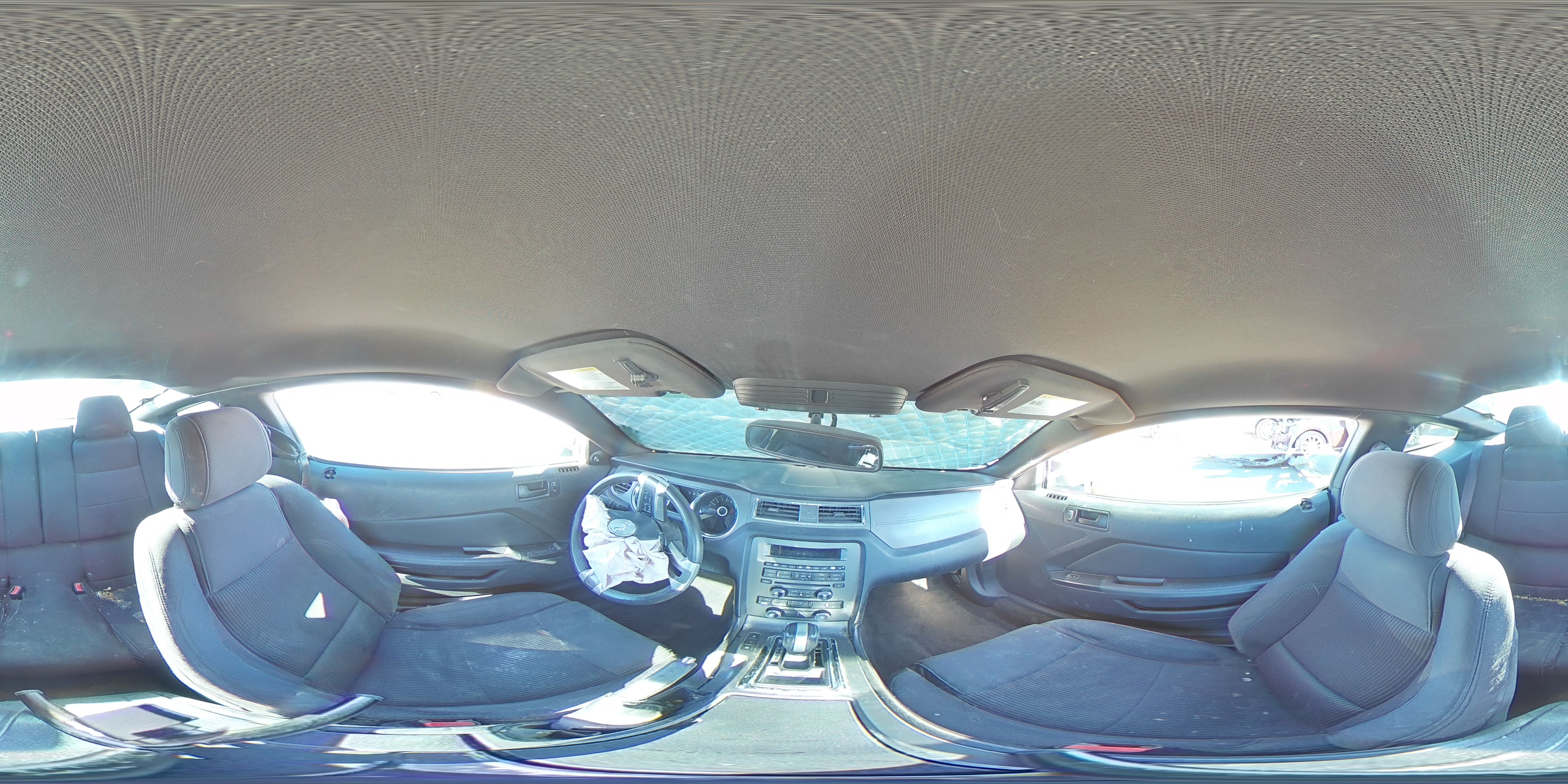 2014 Ford Mustang - Image 14
