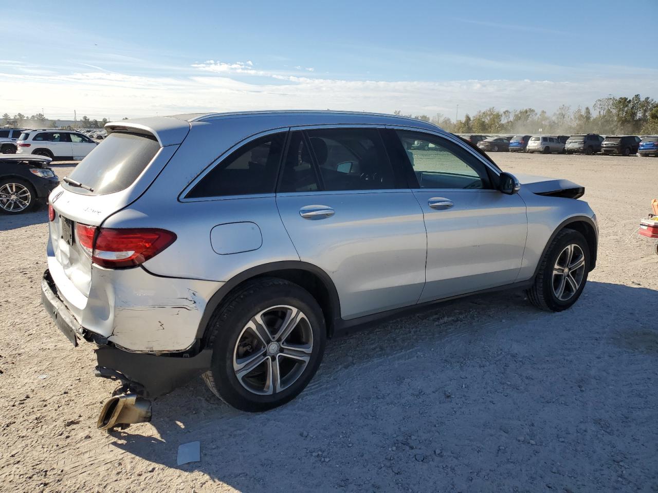 2016 Mercedes-Benz GLC - Image 3