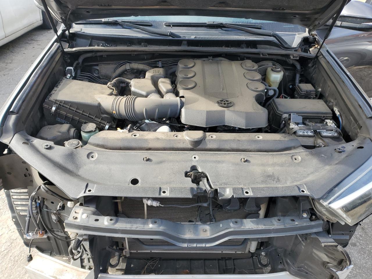 2020 Toyota 4Runner - Image 12