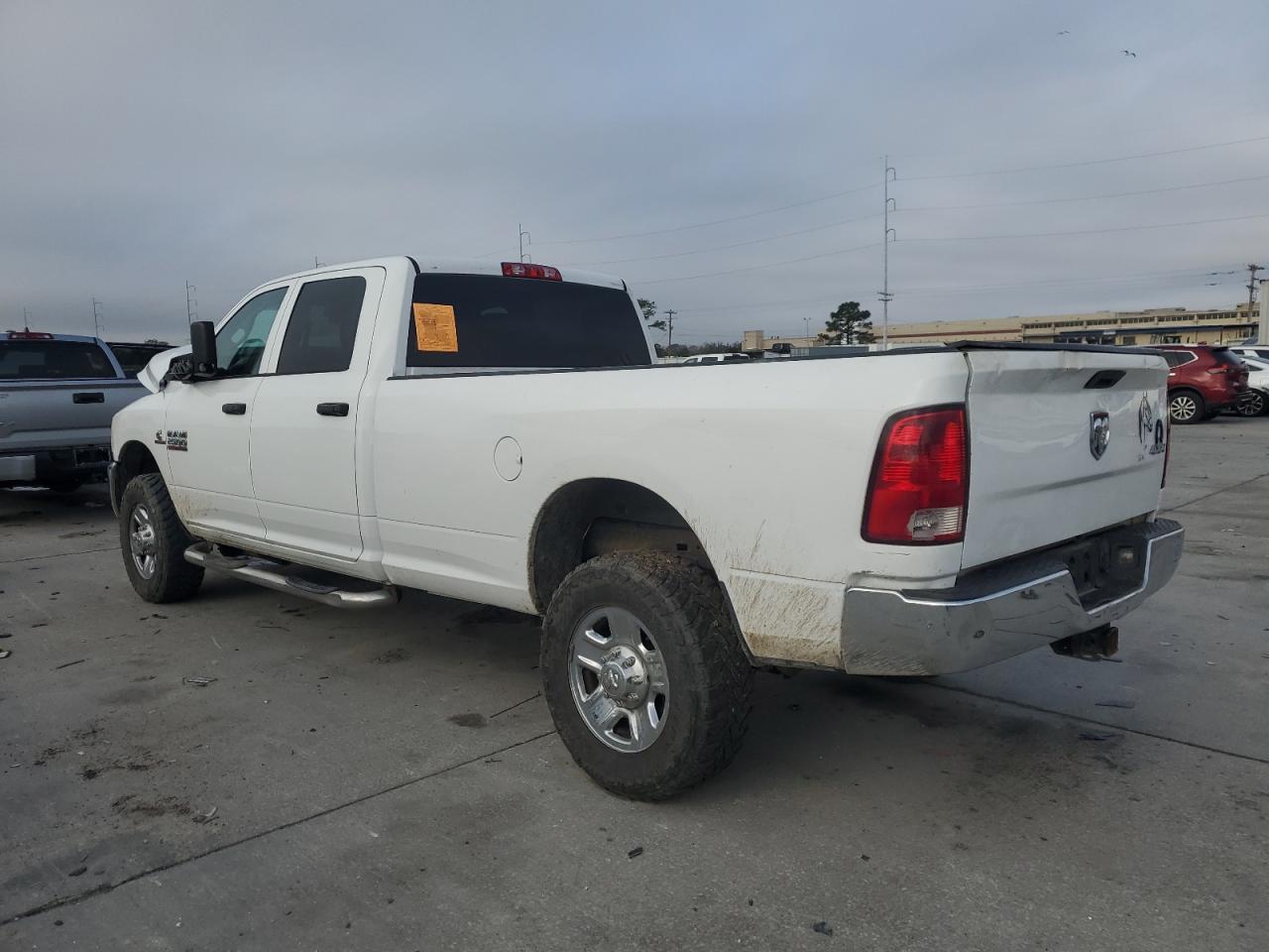 VIN 3C6UR5HL9GG120041 2016 RAM All Models no.2