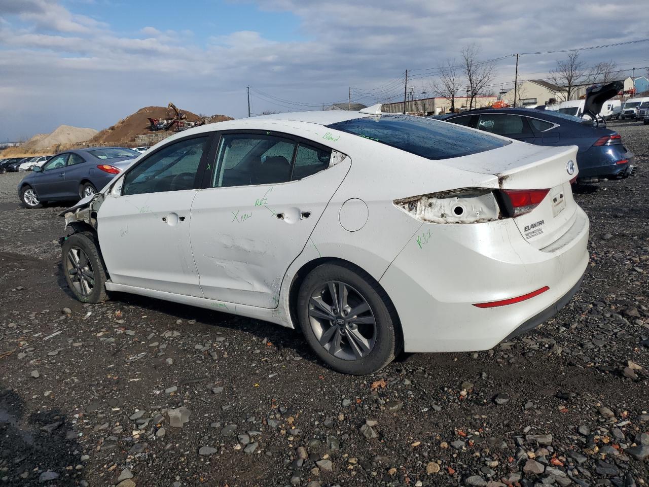 2017 Hyundai Elantra - Image 2