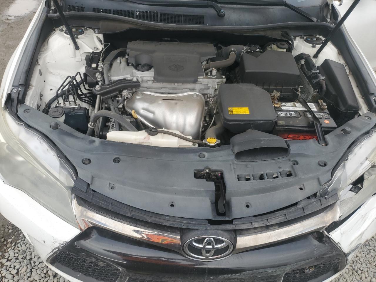 2015 Toyota Camry - Image 11