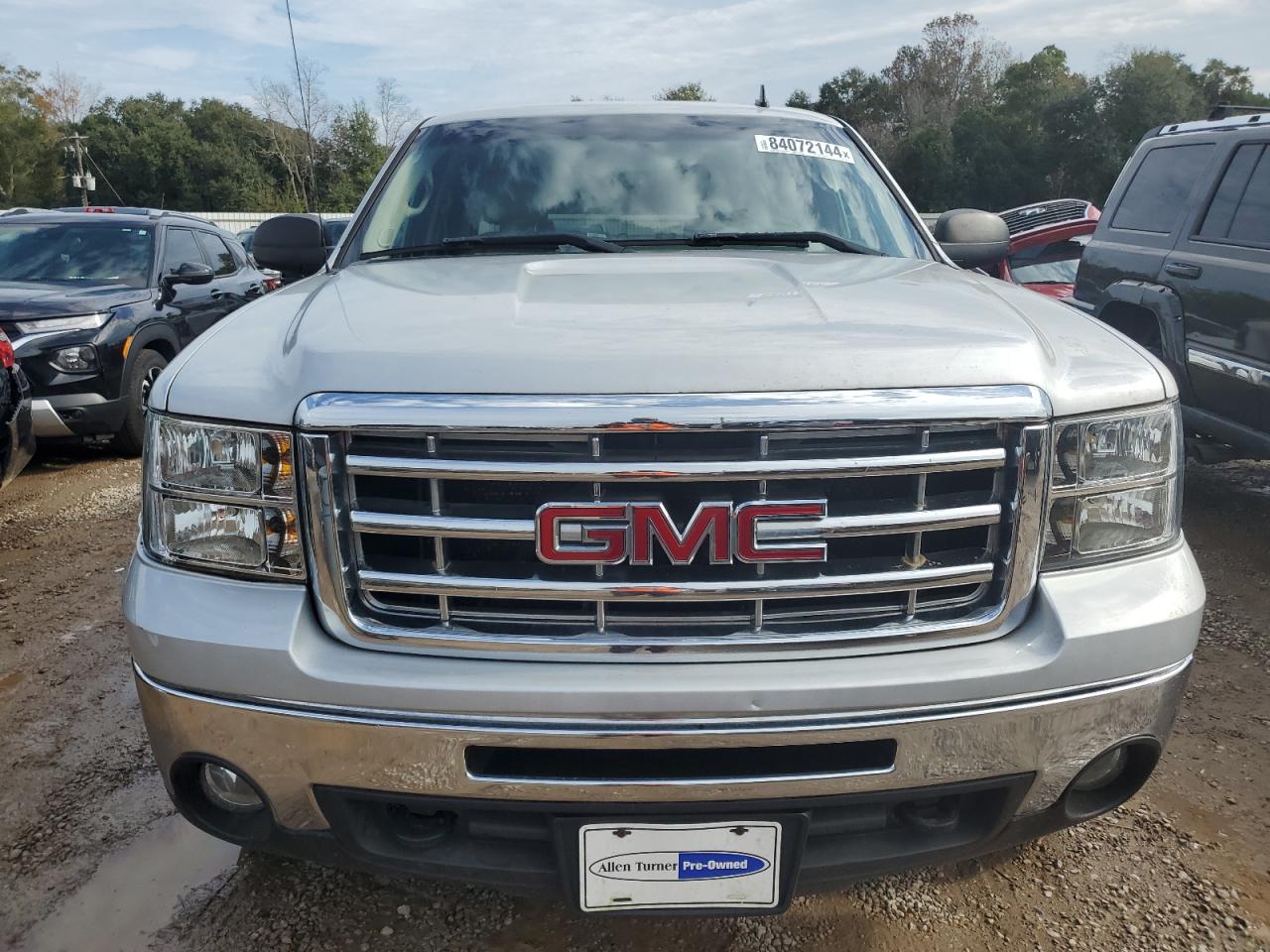2011 GMC Sierra - Image 5
