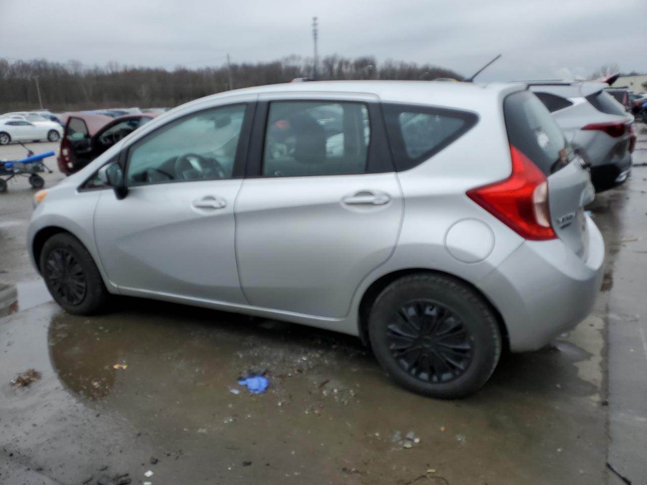 2015 Nissan Versa - Image 2