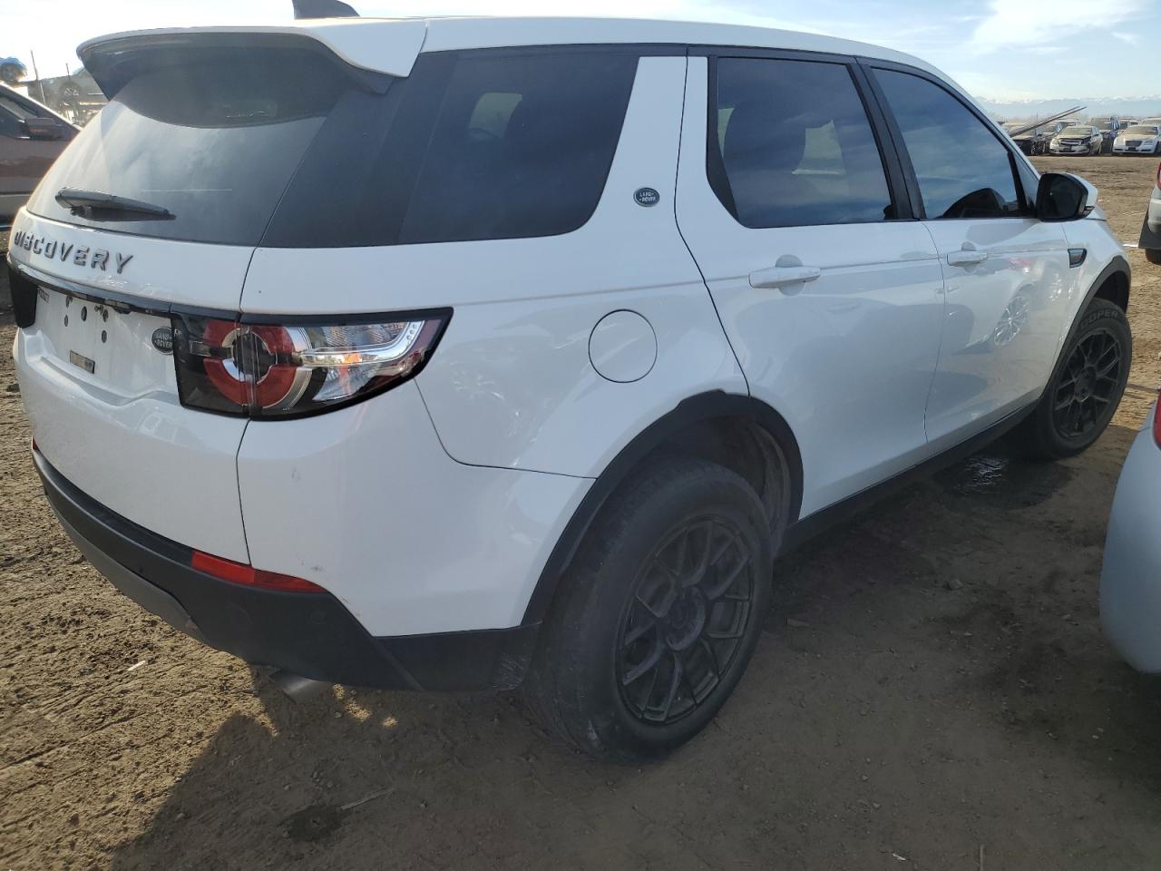 2018 Land Rover Discovery - Image 3
