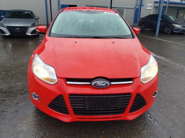  FORD FOCUS 2012 Красный