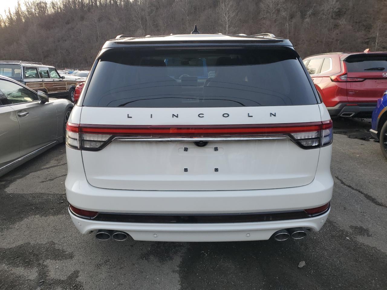 VIN 5LM5J9XC9PGL04705 2023 LINCOLN AVIATOR no.6