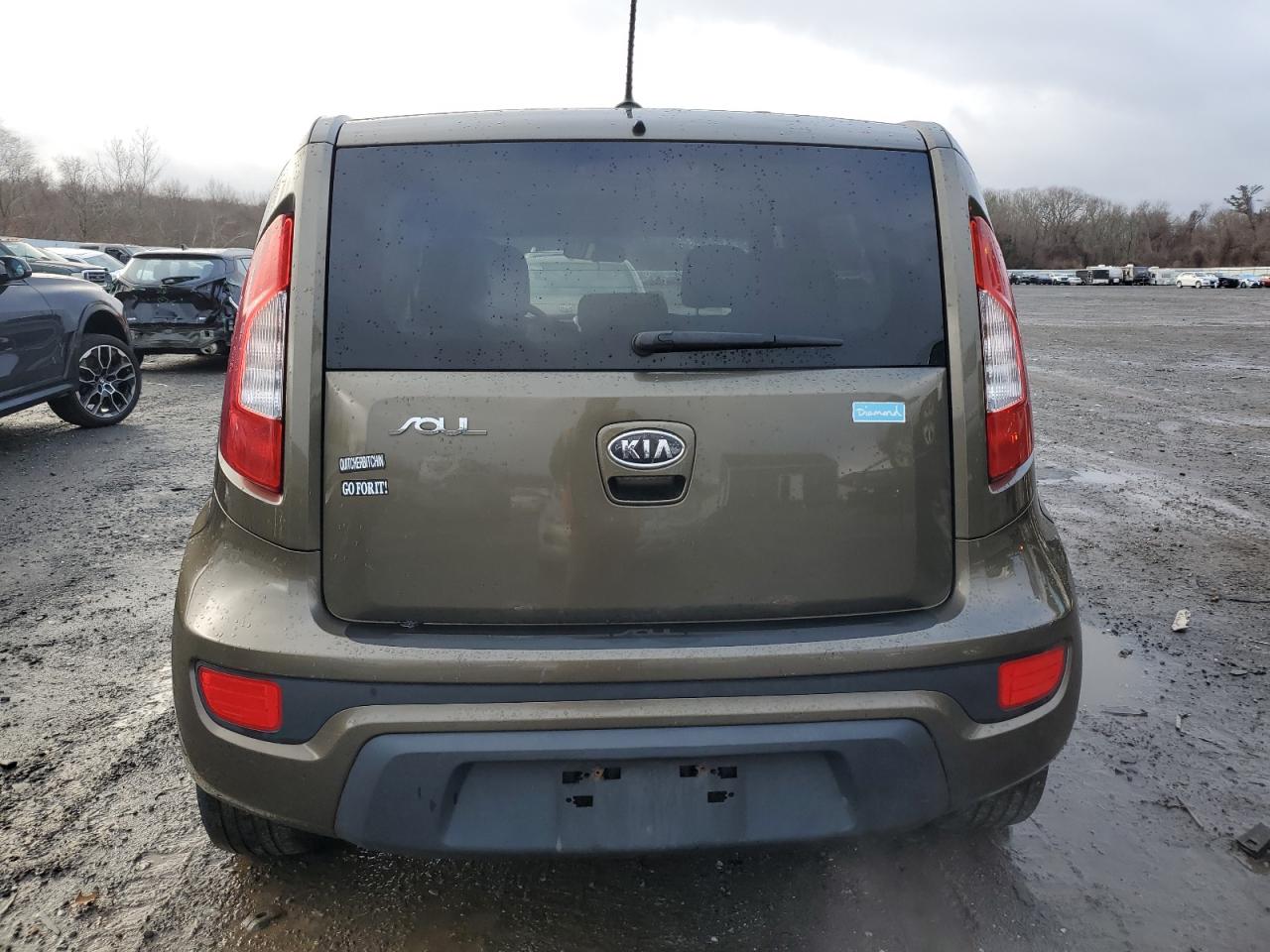 2012 Kia Soul + VIN: KNDJT2A64C7439160 Lot: 84955964