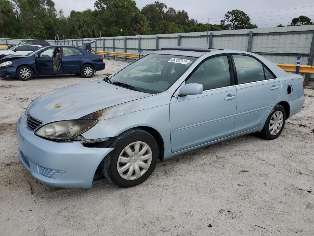 2005 Toyota Camry - Image 1