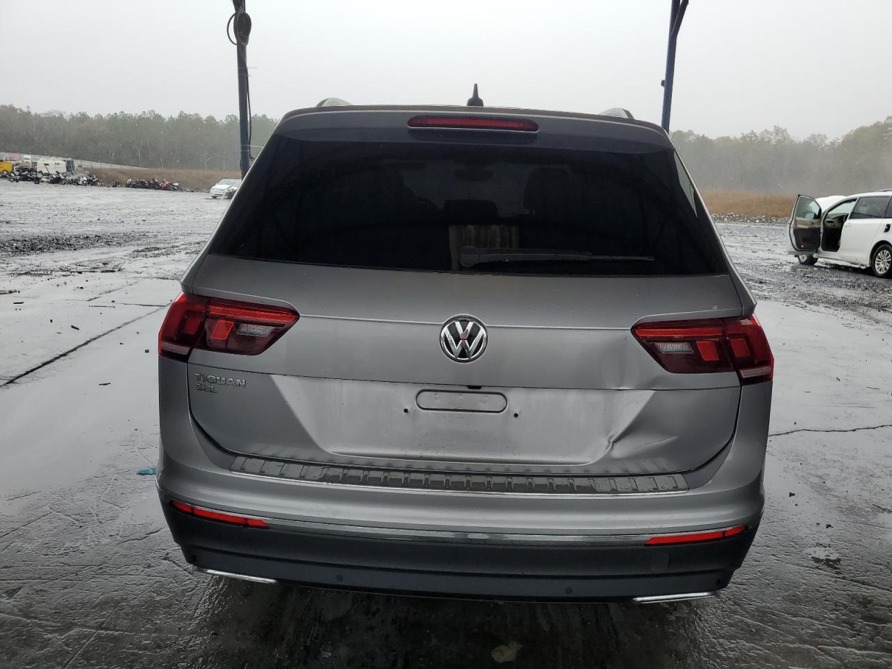 2021 Volkswagen Tiguan - Image 6