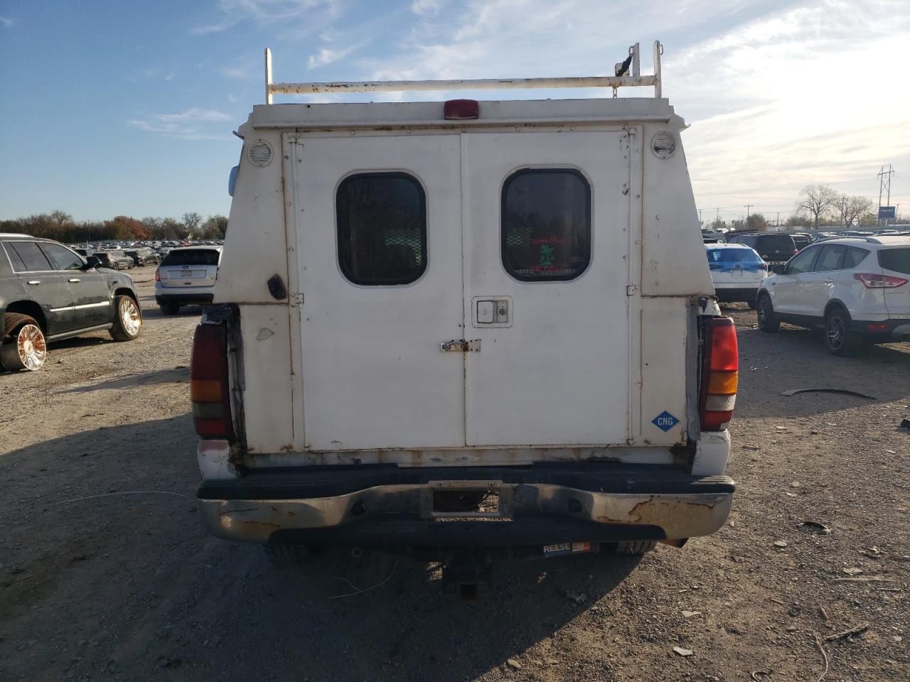 2002 GMC Sierra - Image 6