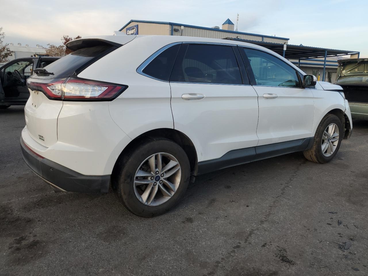 VIN 2FMPK3J99HBB79782 2017 FORD EDGE no.3