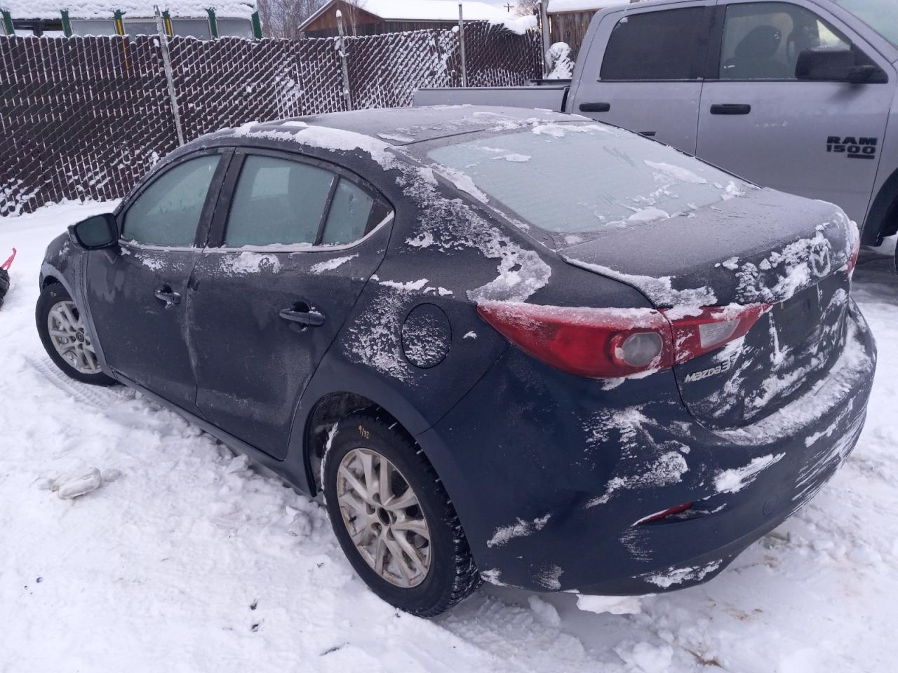 VIN JM1BM1U72G1331144 2016 MAZDA 3 no.2