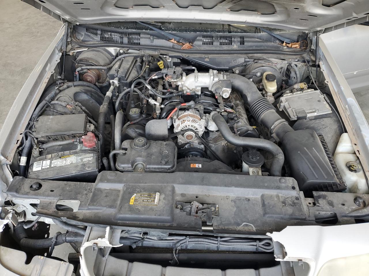 2008 Ford Crown Victoria - Image 11