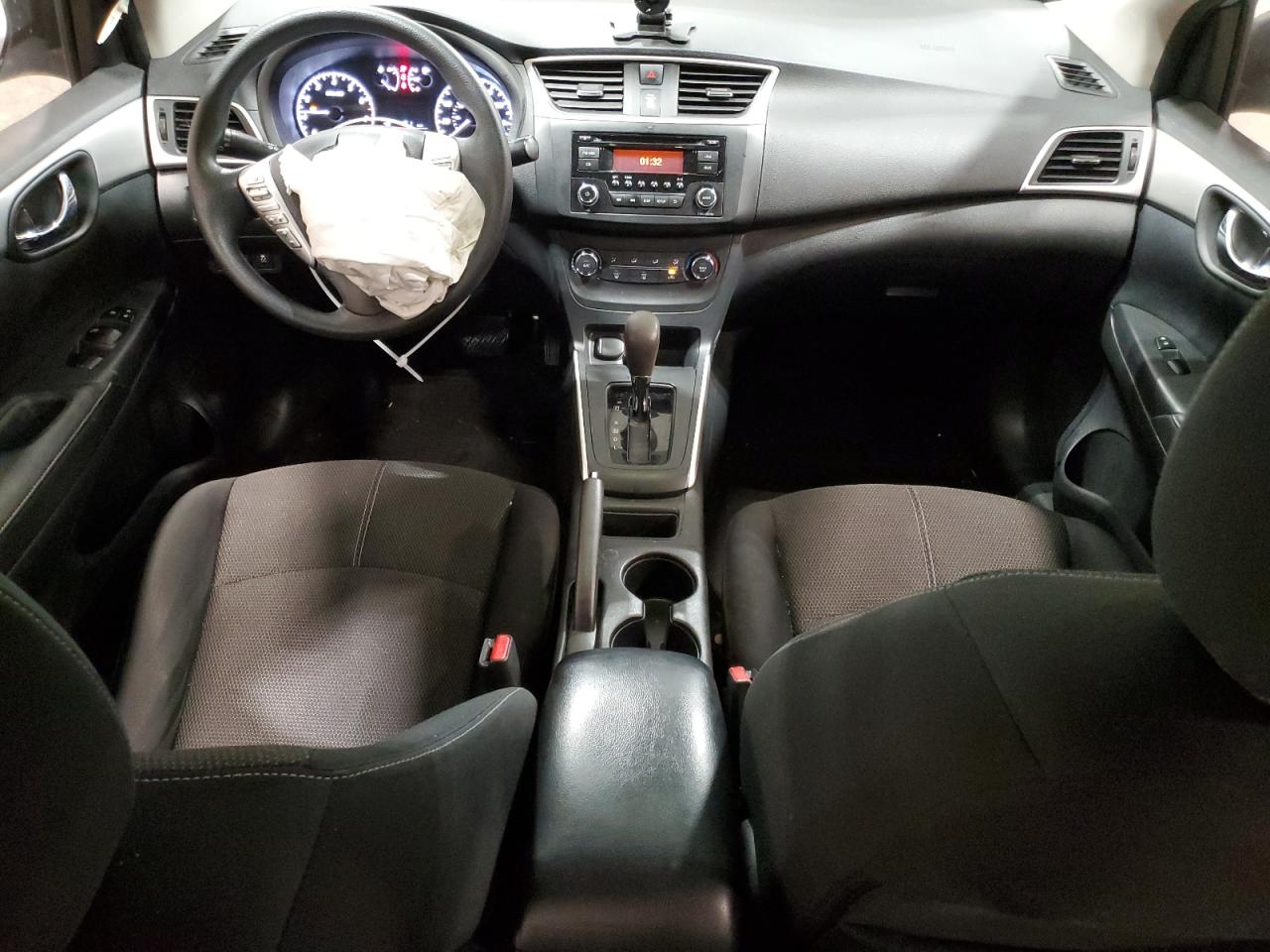2016 Nissan Sentra - Image 8
