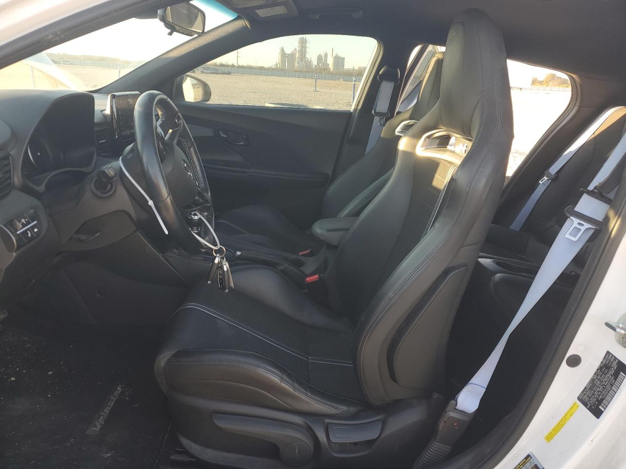 2021 Hyundai Veloster - Image 7