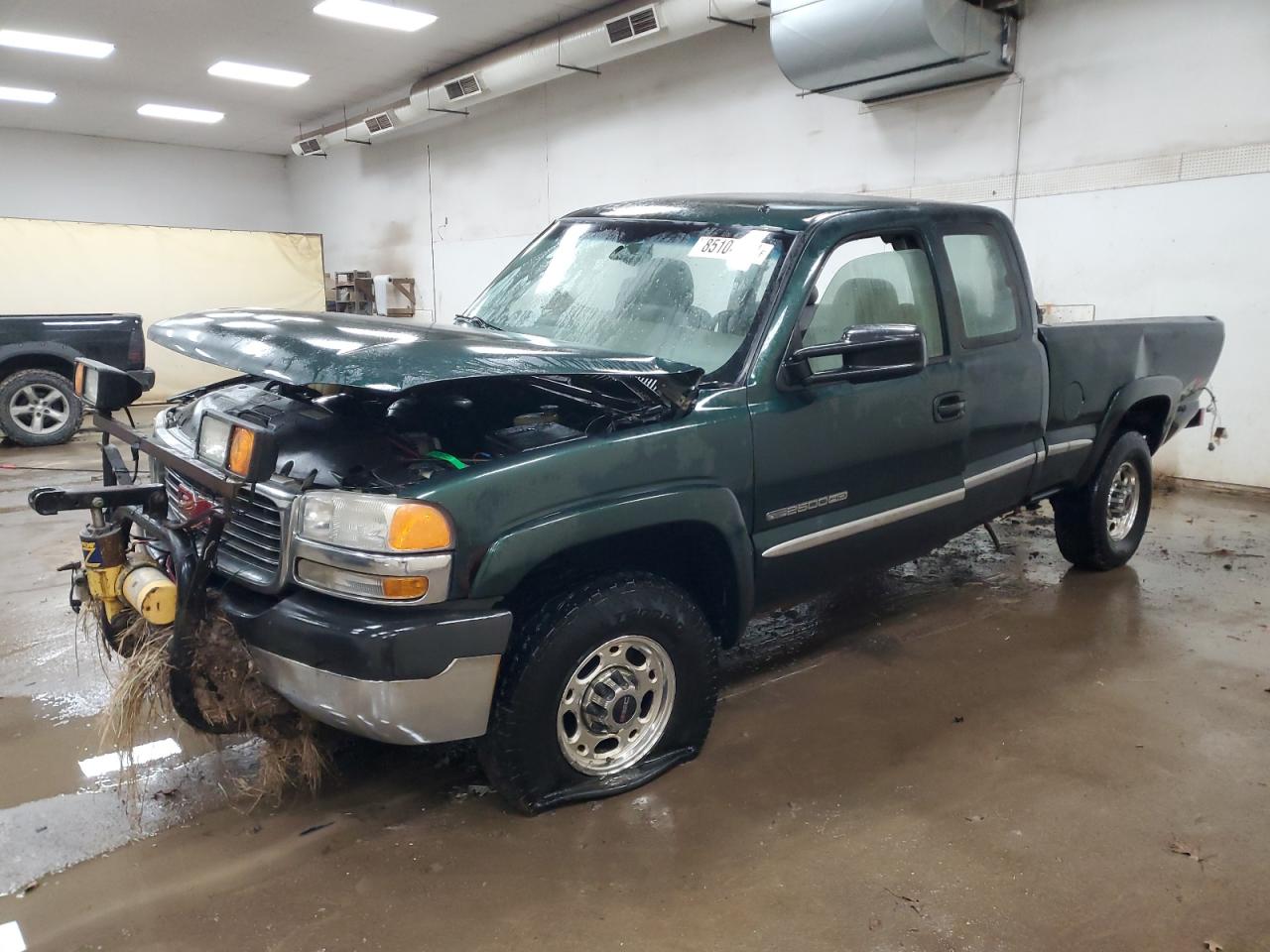 2001 GMC Sierra - Image 1