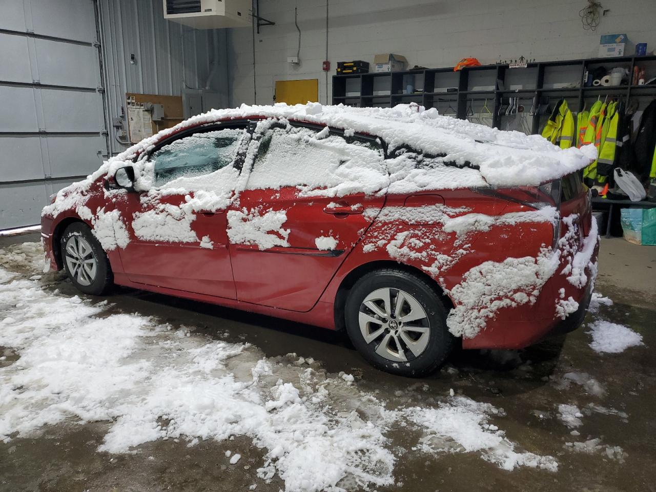2017 Toyota Prius - Image 2