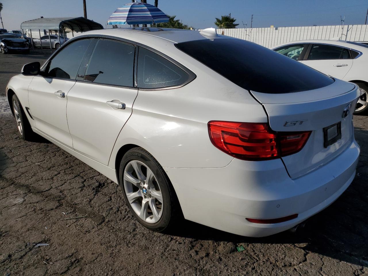 VIN WBA8Z5C51FD672483 2015 BMW 3 SERIES no.2