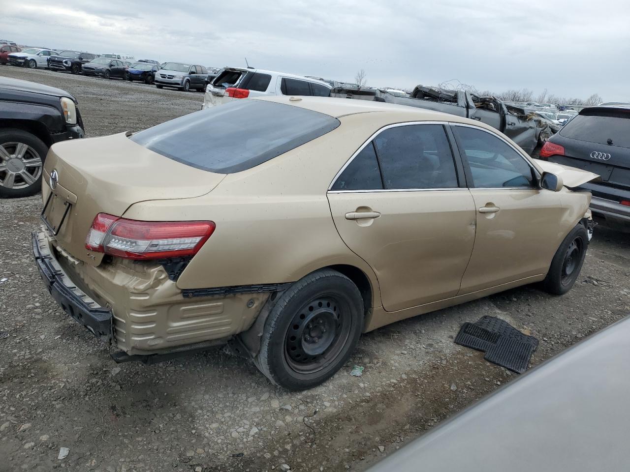 2011 Toyota Camry - Image 3