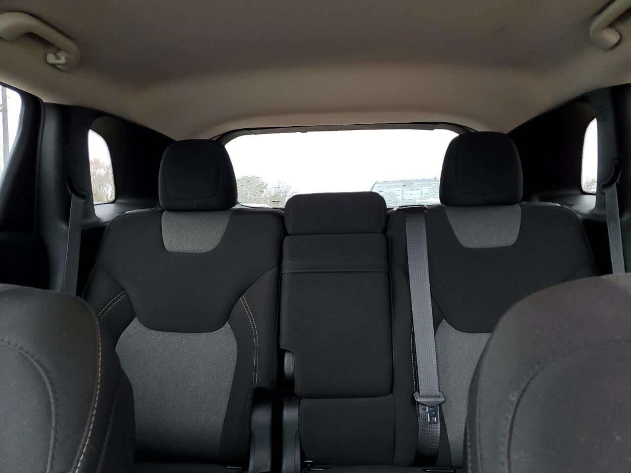 2014 Jeep Grand Cherokee - Image 10