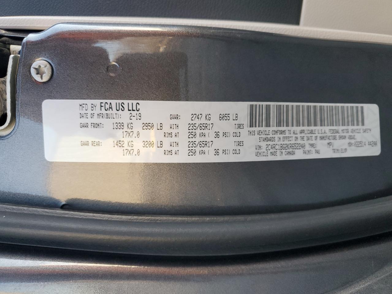 2019 Chrysler Pacifica - Image 14