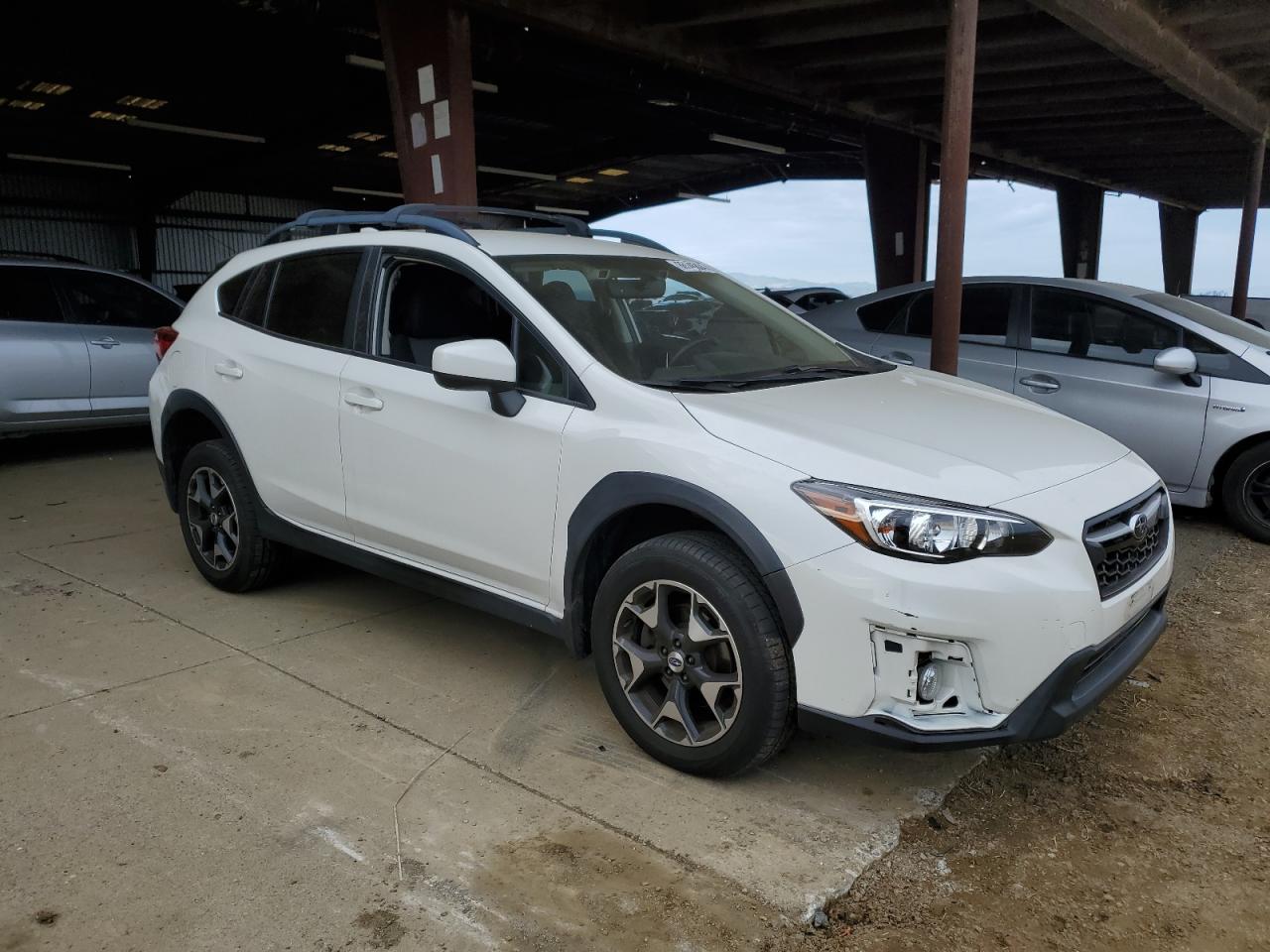 VIN JF2GTADC1JH331786 2018 SUBARU CROSSTREK no.4