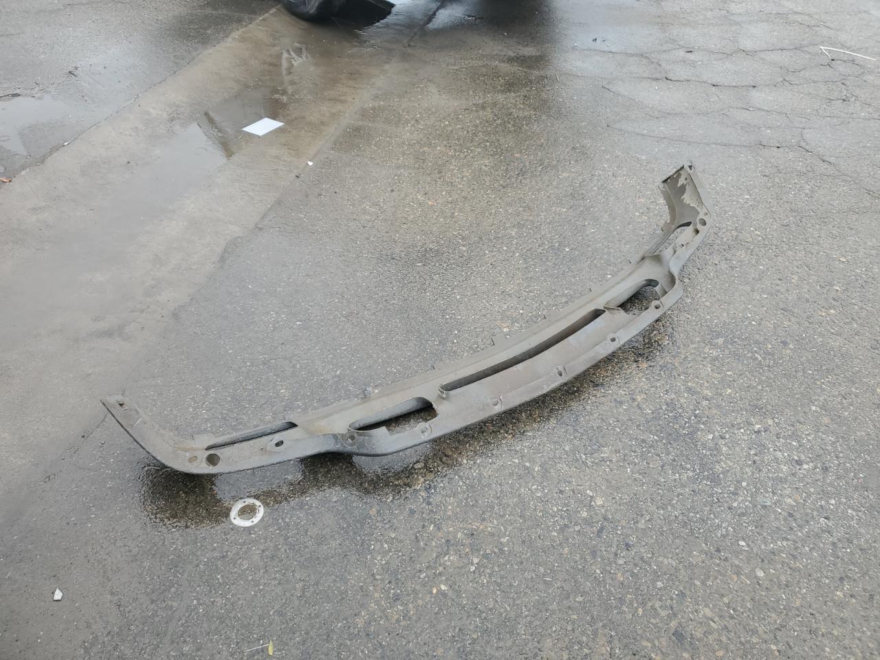 2004 GMC Yukon - Image 13