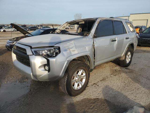  TOYOTA 4RUNNER 2017 Серебристый