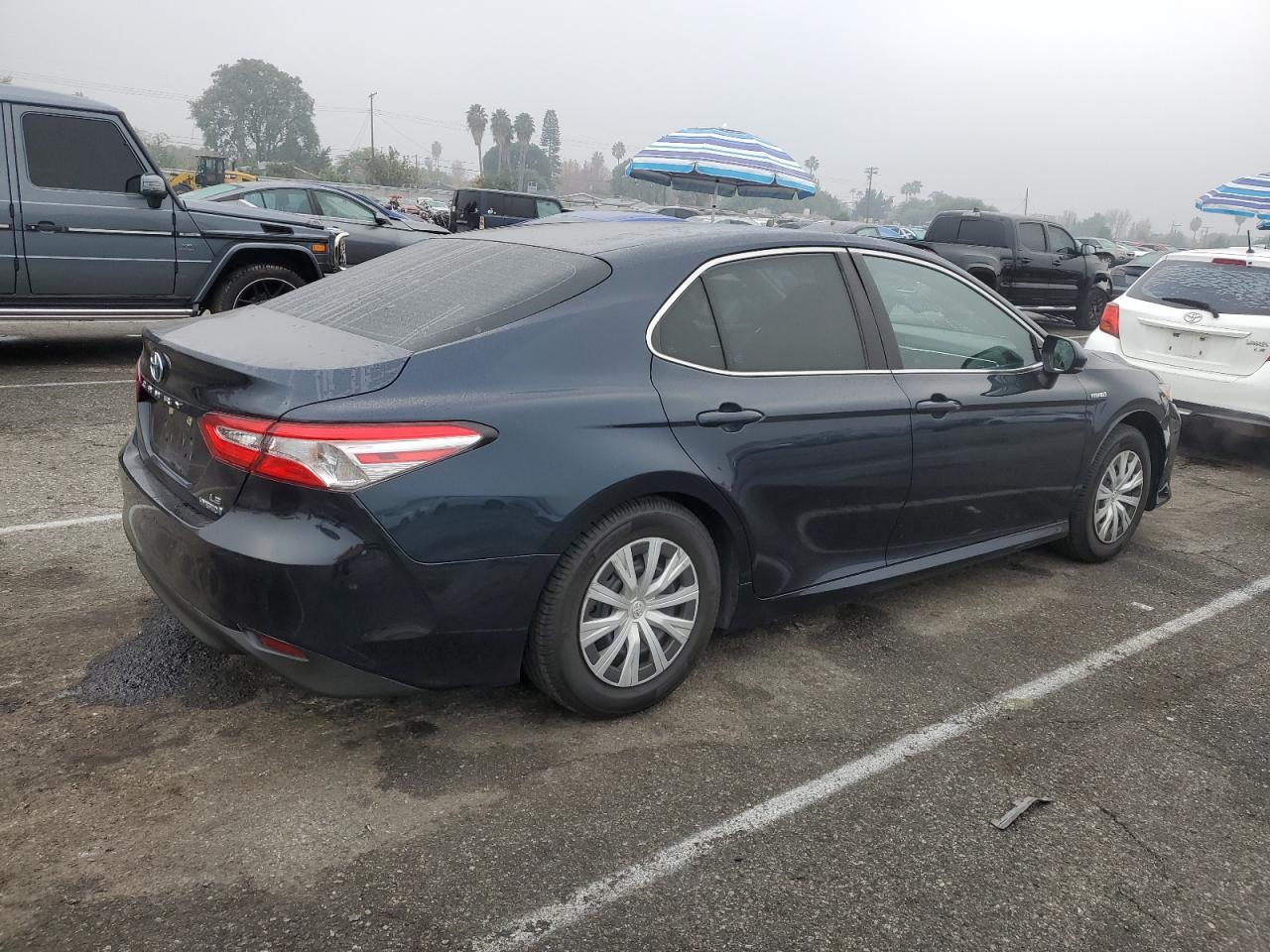 VIN 4T1B31HK5JU507820 2018 TOYOTA CAMRY no.3