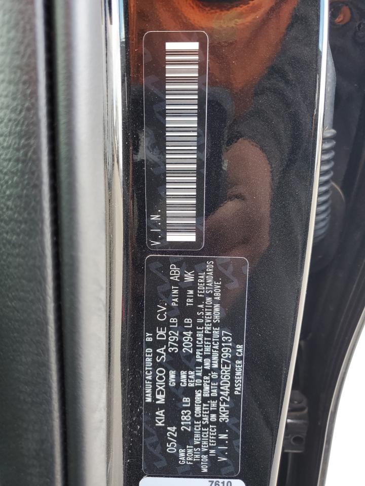 2024 Kia Forte - Image 12