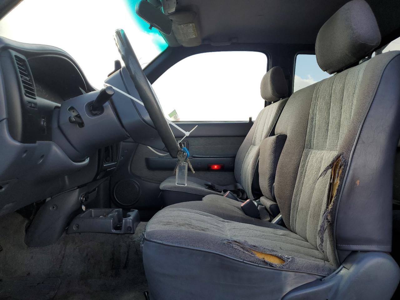 1999 Toyota Tacoma Xtracab VIN: 4TAVL52NXXZ457533 Lot: 84944594