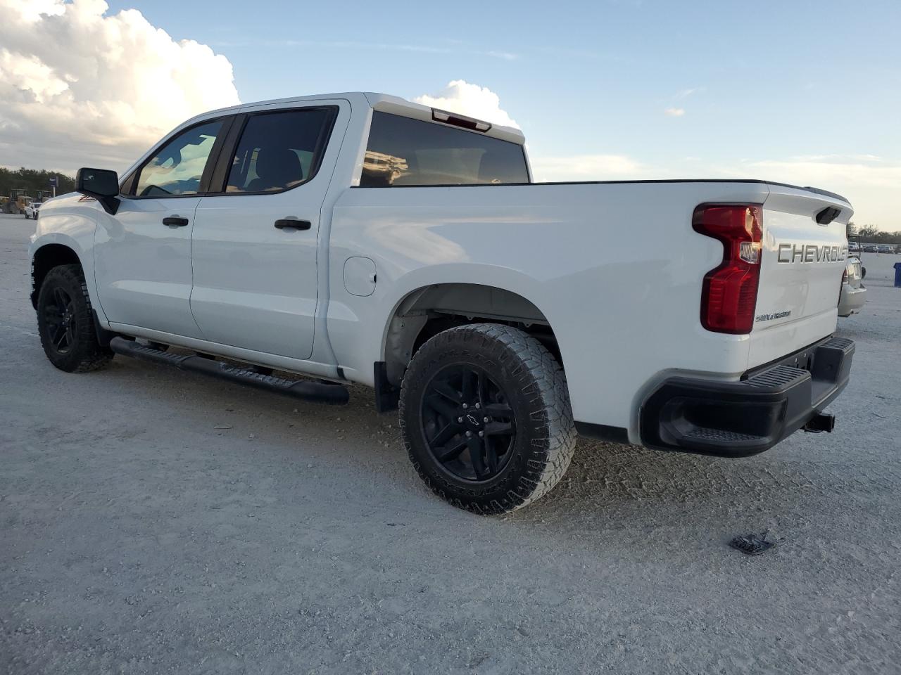 2020 Chevrolet Silverado - Image 2