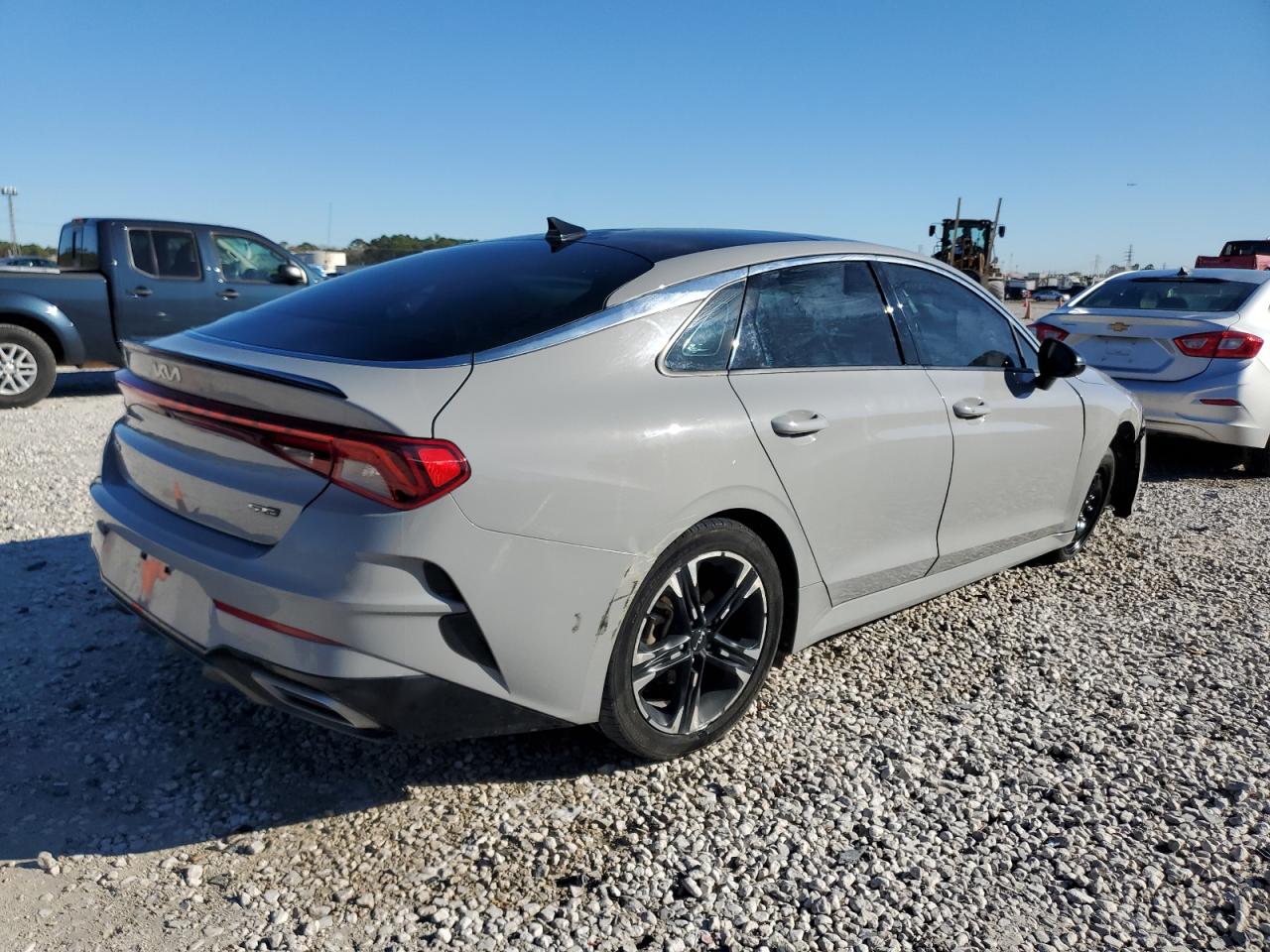 2022 Kia K5 - Image 3