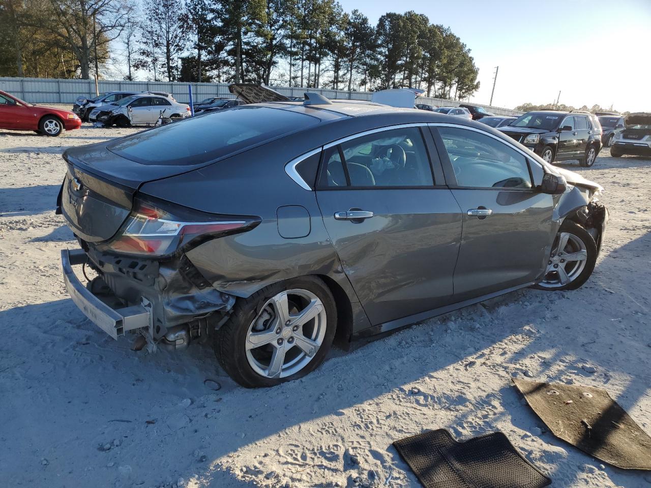 2017 Chevrolet Volt - Image 3