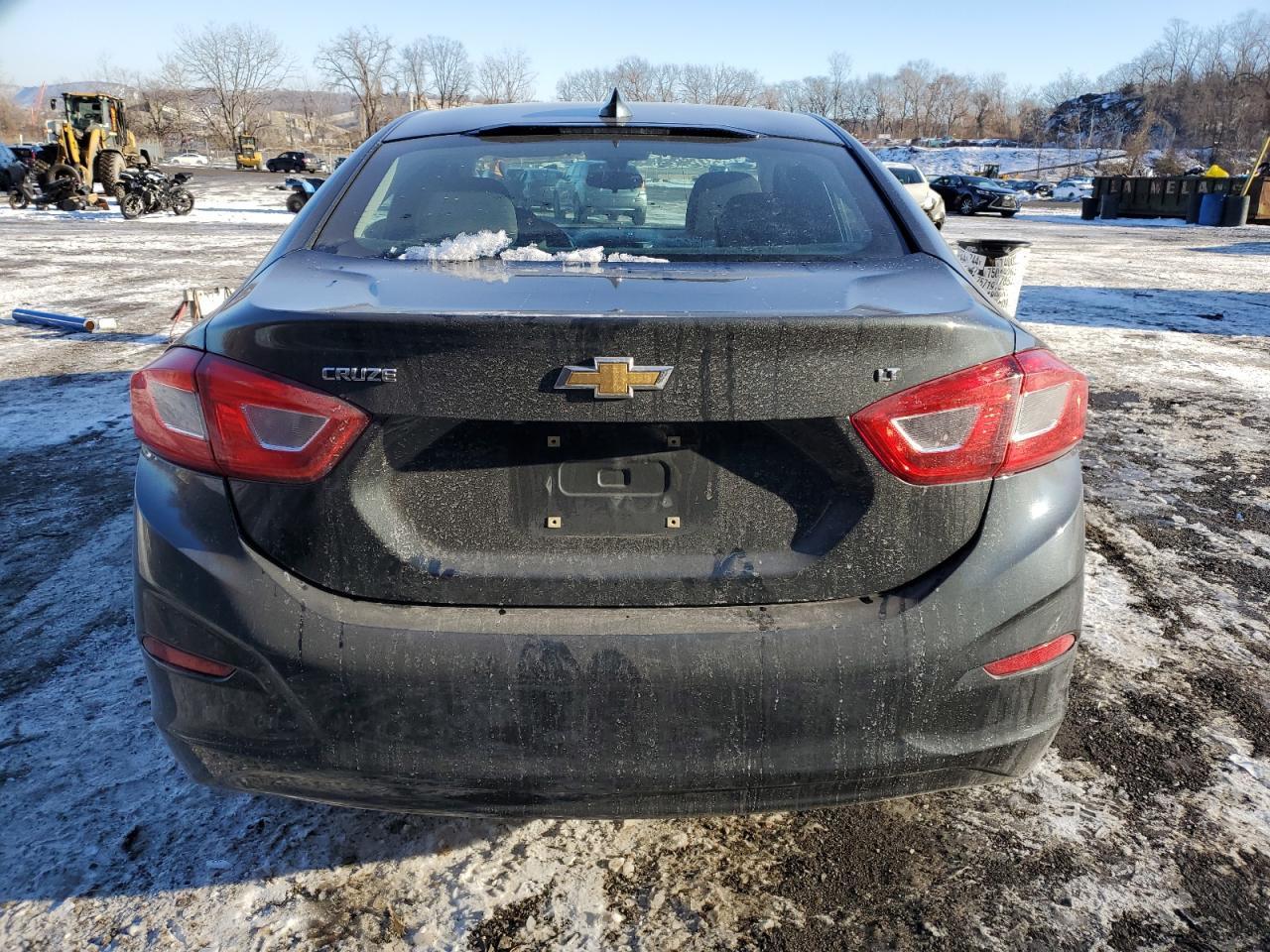 VIN 1G1BE5SM8J7177954 2018 CHEVROLET CRUZE no.6