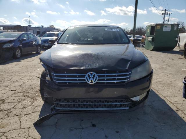  VOLKSWAGEN PASSAT 2013 Чорний