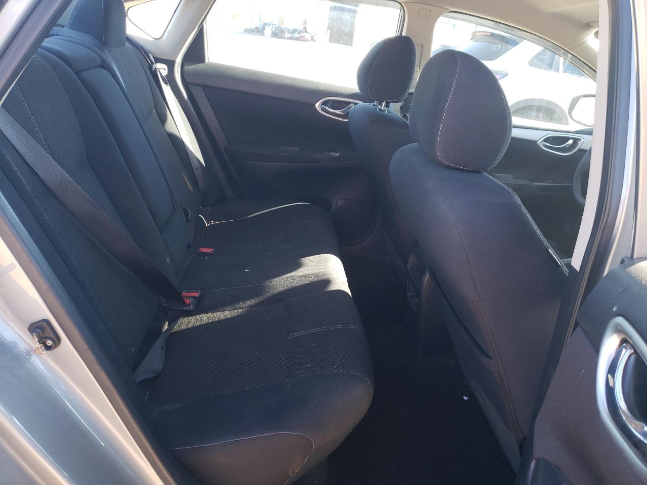 2014 Nissan Sentra - Image 10