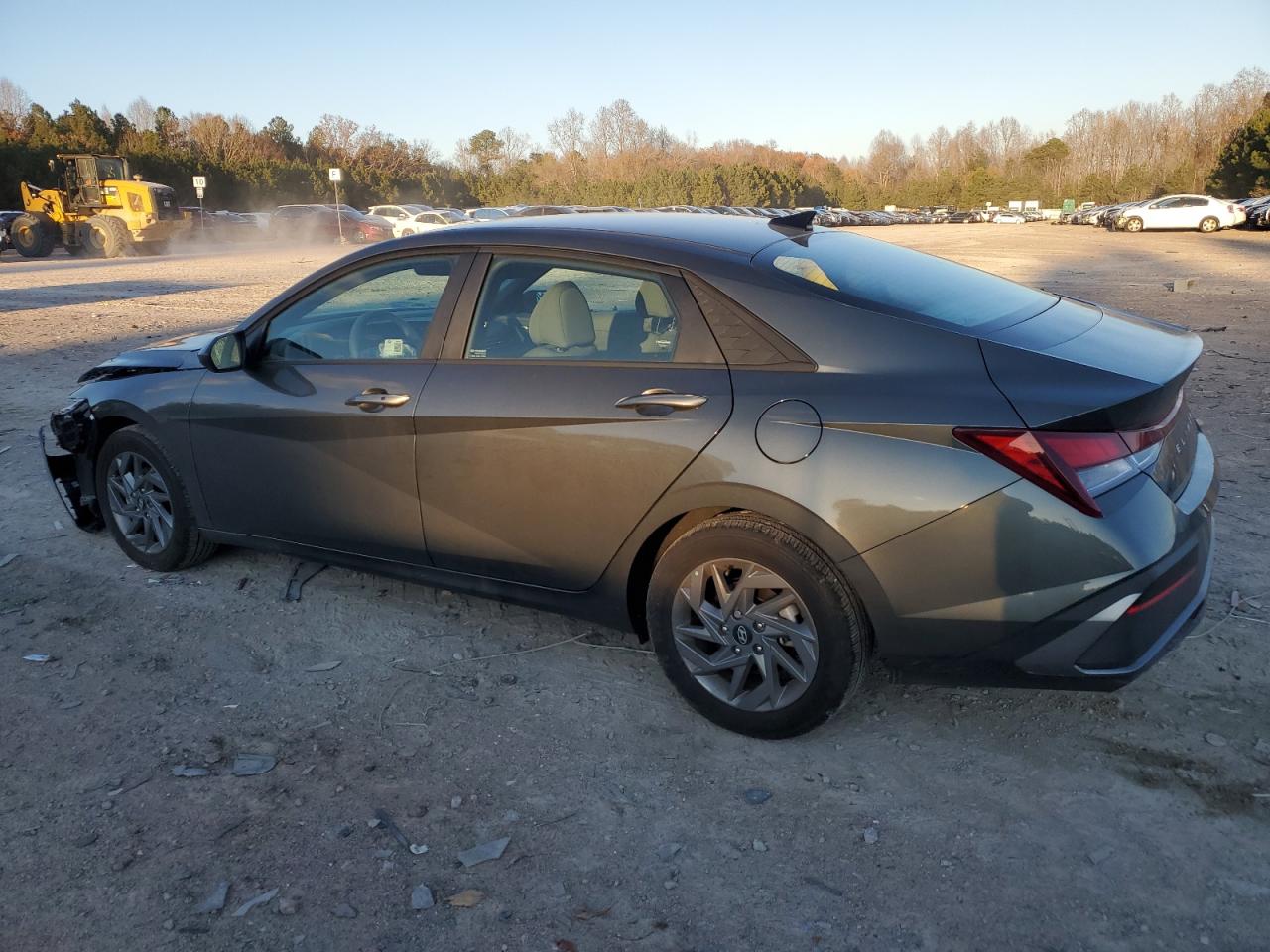 KMHLM4DG6RU746082 2024 HYUNDAI ELANTRA - Image 2