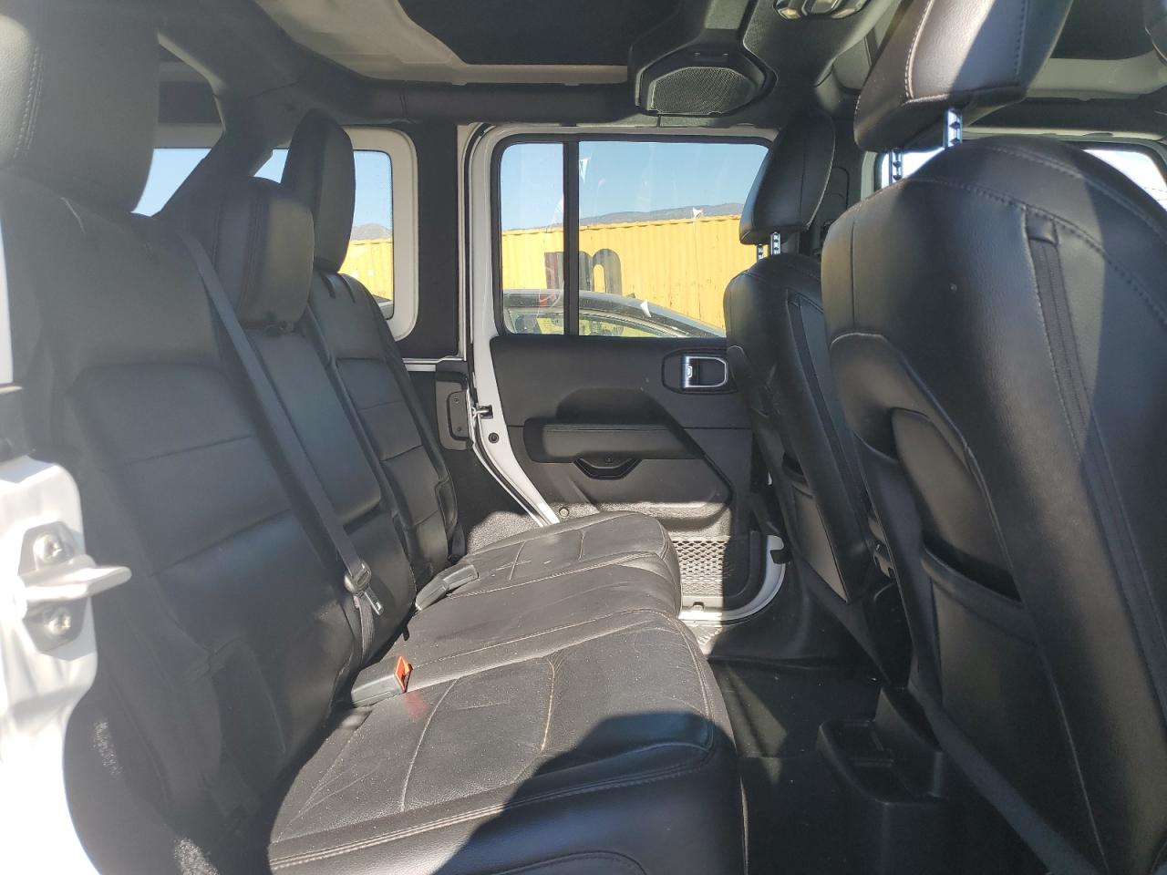 2021 Jeep Wrangler - Image 11